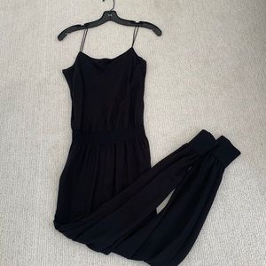 Silk cami jumpsuit like new! W pockets